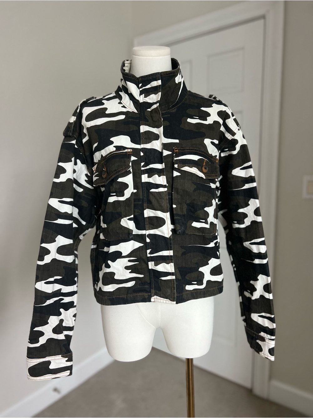 TOPSHOP Camo Utility Jacket Womens 12 Black White Green Military Cargo Crop